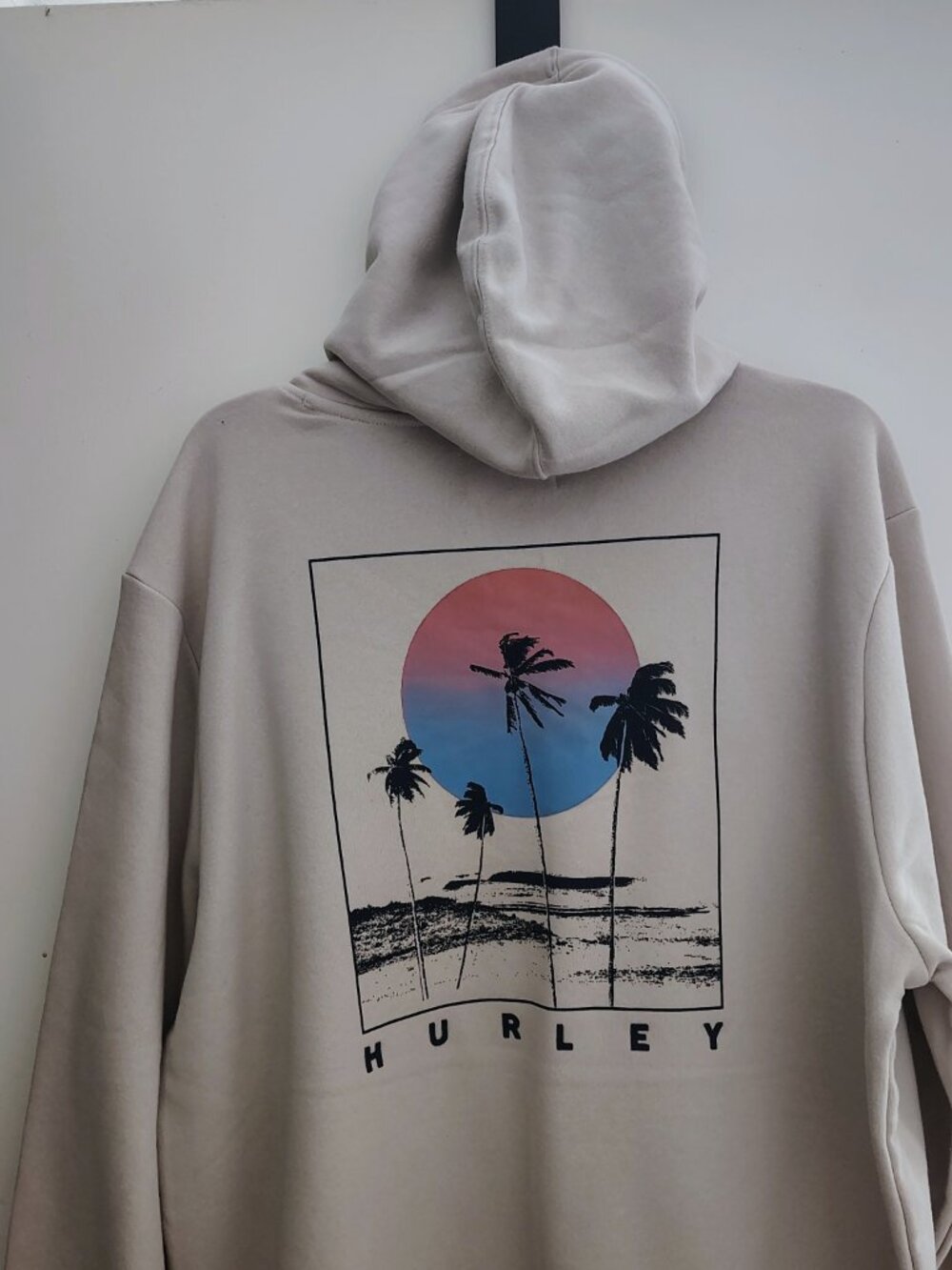Brand new Hurley coastal graphic pullover hoodie in bone/ light beige (size XXL)